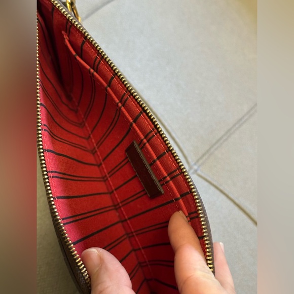 Authentic Louis Vuitton Neverfull Damier MM - Picture 16 of 16